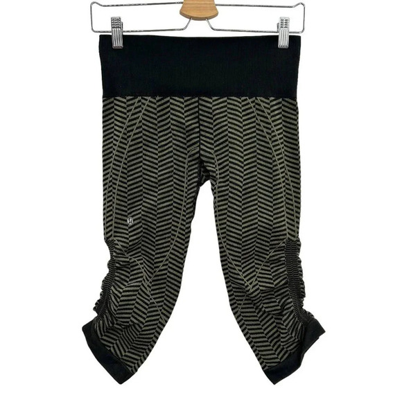 Lululemon In The Flow Crop II Heathered Fatigue Green Size 8 - Picture 4 of 7